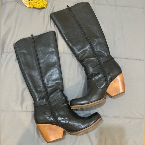 Black Korks Leather Knee-High Boots with Tan Heel - Picture 1 of 9